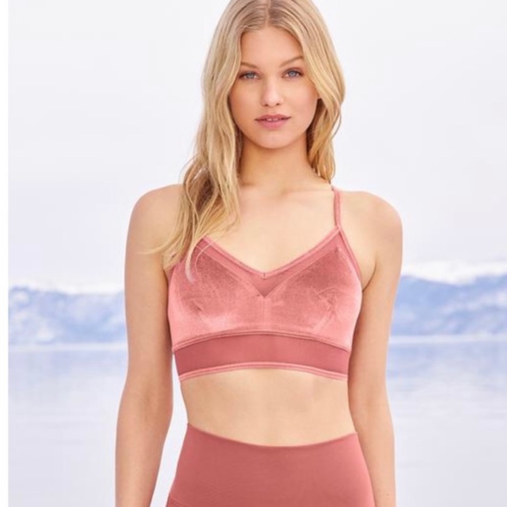 Alo Yoga Luxe Bra